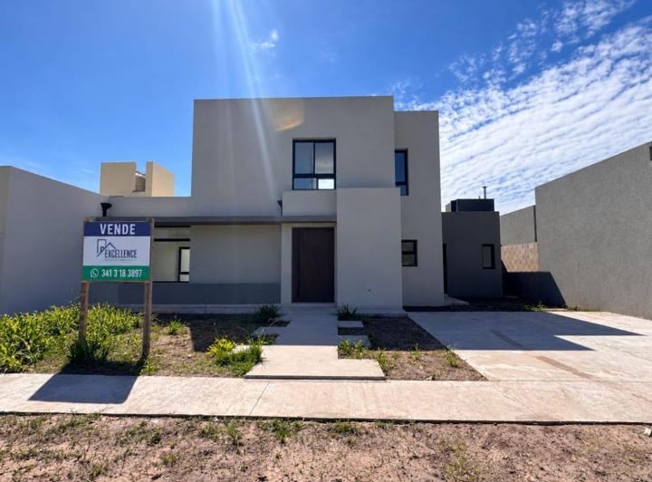 Casa · 155m² · 3 Ambientes · 1 Cochera