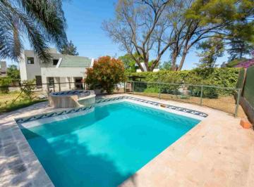 Casa · 210m² · 7 Ambientes · 2 Cocheras · Venta Casa Villa Allende 3dorm Apto Credito