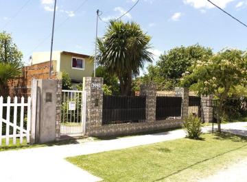 Casa · 80m² · 3 Ambientes · 1 Cochera · Venta Casa 3 Ambientes Parque Camet