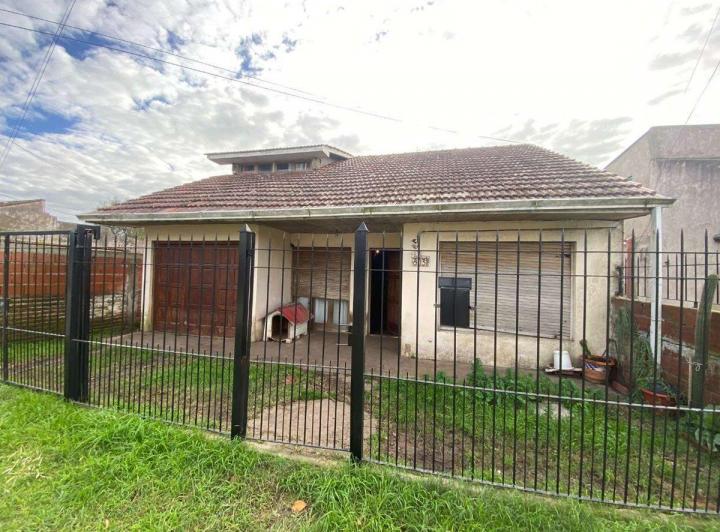 Casa · 142m² · 4 Ambientes · 1 Cochera