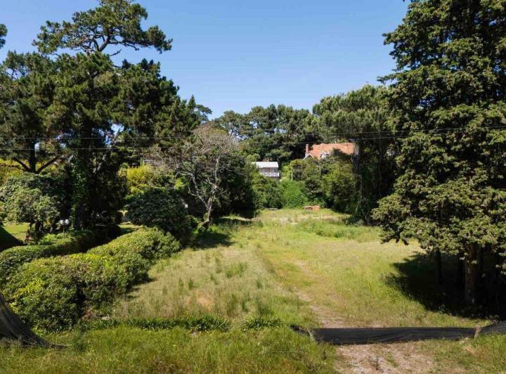 Terreno · 1575m²