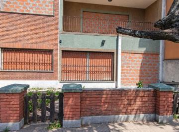 Casa · 175m² · 5 Ambientes · 2 Cocheras · Venta Casa a Demoler en Martín Coronado
