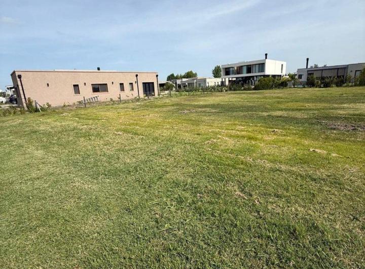 Terreno · 788m²