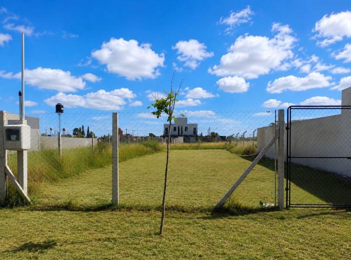 Terreno · 300m²