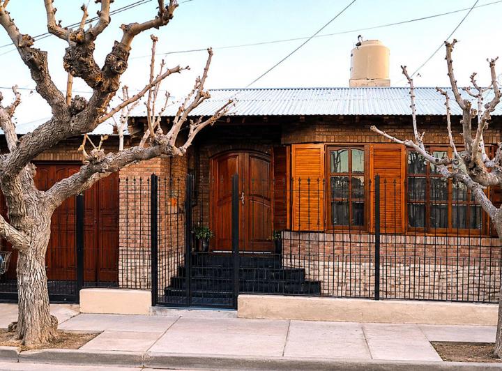 Casa · 140m² · 5 Ambientes · 1 Cochera