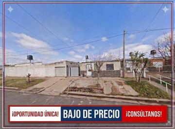 Casa · 55m² · 4 Ambientes · 1 Cochera · Casa 3 Dorm. y Cochera, Colonia Avellaneda