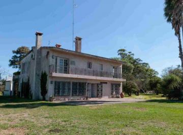 Quinta vacacional · 270m² · 5 Dormitorios · Espectacular Casona con 1.3 Hectáreas, Nogoyá