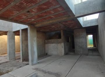 Departamento · 230m² · 4 Ambientes · 1 Cochera · 2 Duplex en Obra Gruesa Barrio Vista Oliva