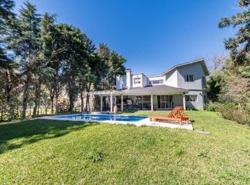 Casa · 259m² · 5 Ambientes · 2 Cocheras · Venta Casa Pilar del Lago