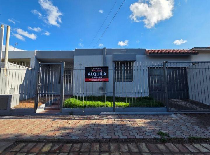 Casa · 130m² · 10 Ambientes · 1 Cochera