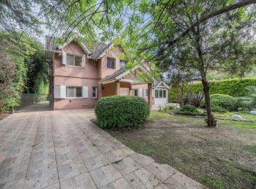 Casa de 6 ambientes, San Vicente · Casa en Venta en El Barrio El Lauquén, Club de Campo, San Vicente, Financiacion Directa