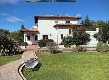 Hotel de 38 ambientes, Plottier · Tradicional Hotel Ruta 22, Neuquén Patagonia Argentina