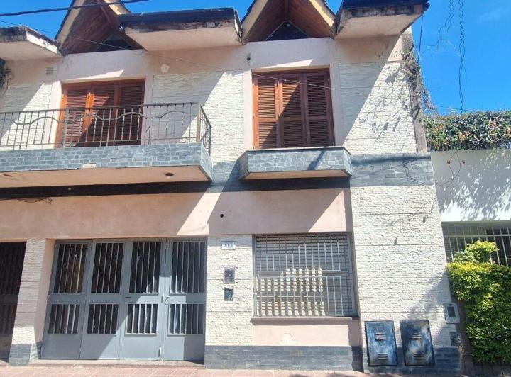 Casa · 70m² · 5 Ambientes