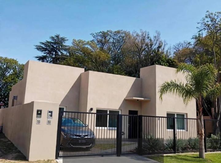 Casa · 120m² · 4 Ambientes · 1 Cochera