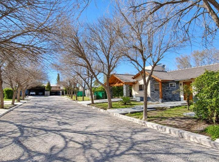 Terreno · 1051m²