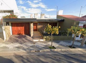 Casa de 6 ambientes, Río Tercero · Venta; Casa de Categoria B° Las Violetas