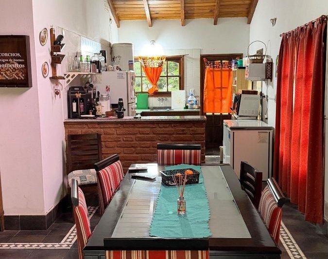 Casa · 4 Ambientes · 1 Cochera