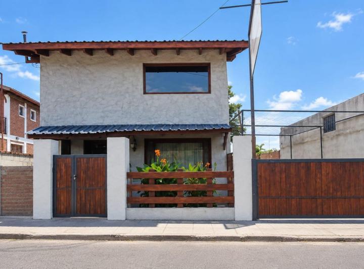 Casa · 212m² · 6 Ambientes