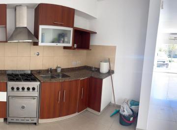Casa de 3 ambientes, Berazategui · Dúplex en Alquiler en Altos de Hudson II