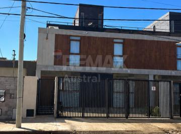 Casa · 80m² · 3 Ambientes · 1 Cochera · Duplex en Rada Tilly