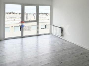 Departamento · 63m² · 3 Ambientes · Departamento 2 Habitaciones en Km5 Comodoro Riv.
