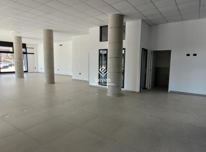 Local comercial · 200m² · 1 Ambiente