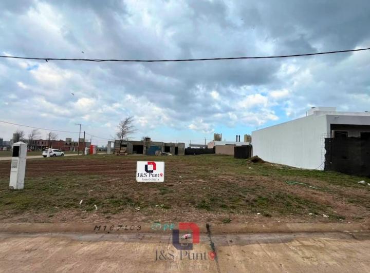 Terreno · 360m²