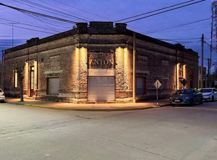 Local comercial · 320m²