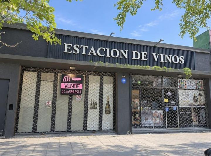 Local comercial · 200m²