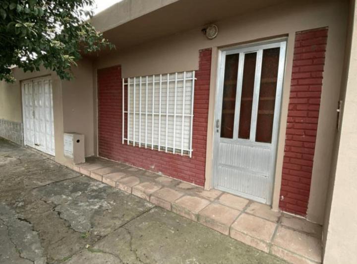Casa · 55m² · 3 Ambientes · 1 Cochera
