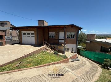 Casa · 193m² · 5 Ambientes · 2 Cocheras · Casa en Venta con Departamento en Barrio Becciu, Carlos Paz