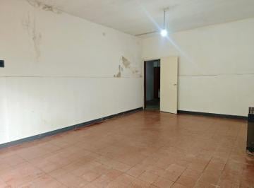 Casa · 129m² · 4 Ambientes · Venta Casa a Reciclar de 2 Dorm. con Patio Cerrado, fisherton