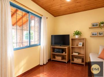 Casa · 90m² · 3 Ambientes · 1 Cochera · Casa 3 Amb + Monoambiente