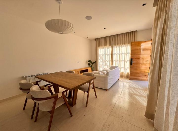 Casa · 150m² · 3 Ambientes · 1 Cochera