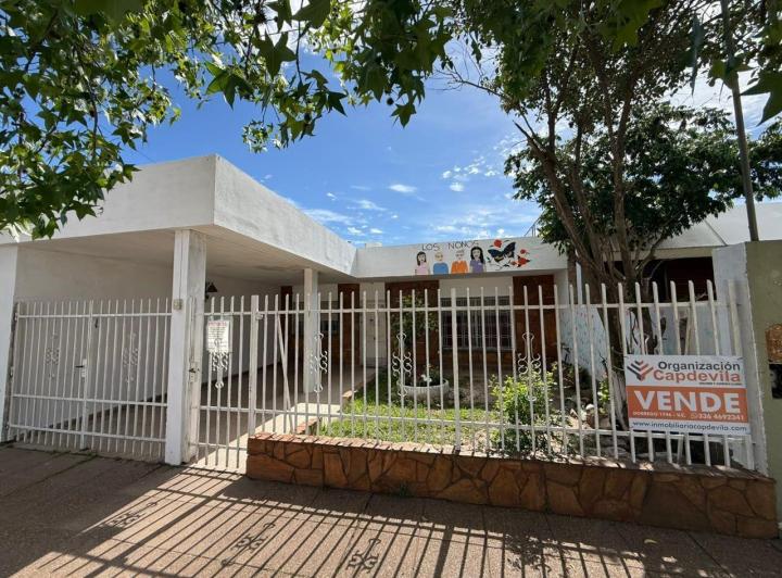 Casa · 350m² · 4 Ambientes · 1 Cochera