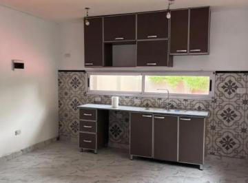 Departamento de 4 ambientes, La Matanza · Alquiler de Semipiso de 4 Ambientes con Terraza y Parrilla – Ramos Mejía