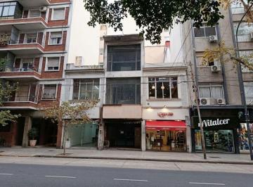 Local comercial de 7 ambientes, Almagro · Gran Local en Medrano y Corrientes de 4 Plantas y 300 m² de Superficie!
