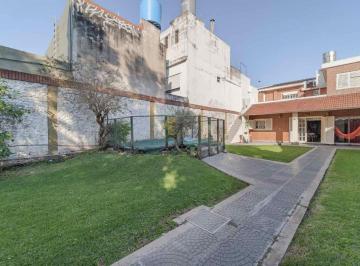 Casa · 278m² · 6 Ambientes · 1 Cochera · Venta Casa 6 Ambientes con Jardin Santos Lugares