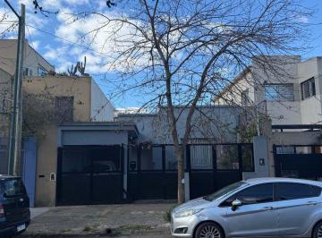 Casa · 110m² · 3 Ambientes · 1 Cochera · Casa Una Planta Beccar 3 Amb