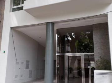 Garage · 11m² · 1 Cochera · Alquiler Cochera Cubierta - Av Pellegrini 500 Rosario