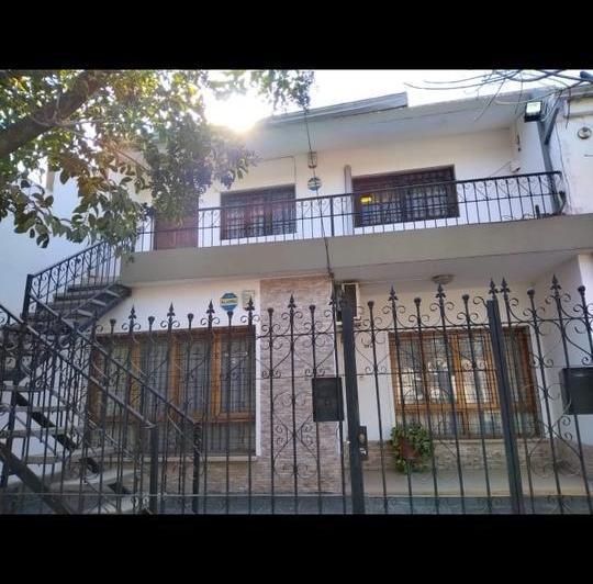 Casa · 290m² · 5 Ambientes