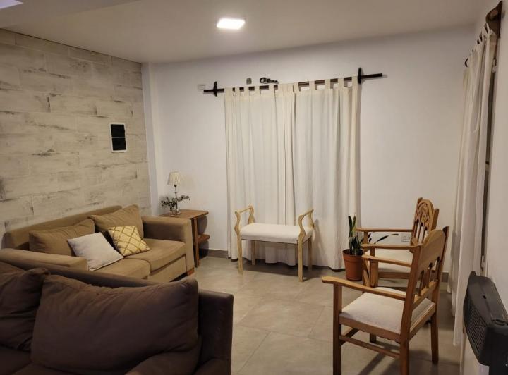 Casa · 90m² · 4 Ambientes