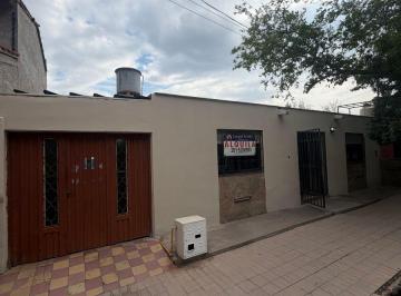 Casa de 5 ambientes, Guaymallén · Casa en Alquiler en Barrio Policial, Bermejo, Guaymallen.