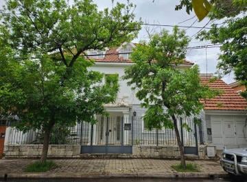 Casa de 3 ambientes, Córdoba · Casa 4 Dorm. en Venta
