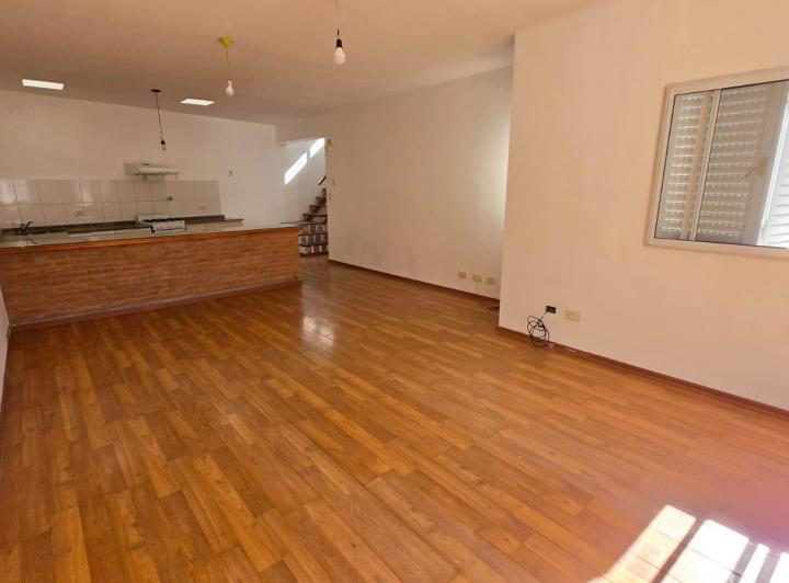 Casa · 220m² · 3 Ambientes