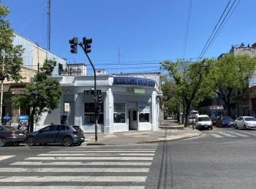 ANI-ANI-178_2 · Fondo de Comercio Farmacia Centenaria 200 m² Esquina Mataderos