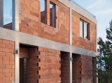 PH · 84m² · 3 Ambientes · 1 Cochera · Plottier, Venta de Dúplex de Dos Dorm./ Financiación