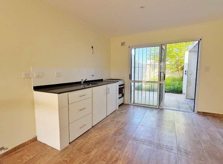 Casa · 80m² · 3 Ambientes · 1 Cochera