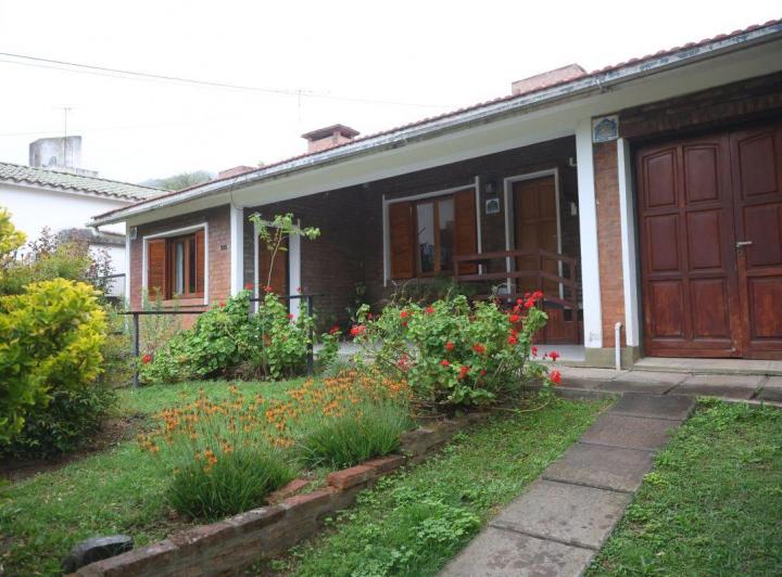 Casa · 160m² · 7 Ambientes · 1 Cochera