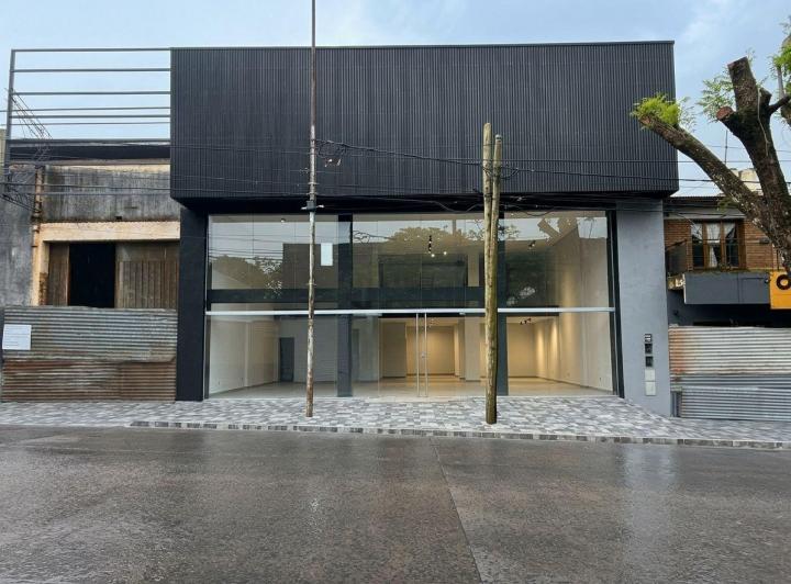 Local comercial · 600m²